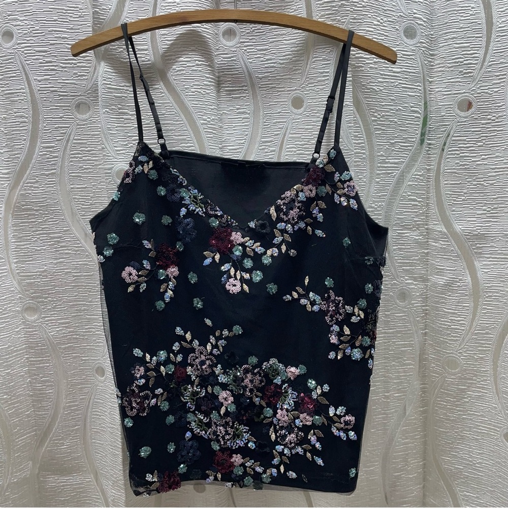 AKA Sequin Floral Camisole Women Medium Black Excellent Mesh Overlay AK153462
